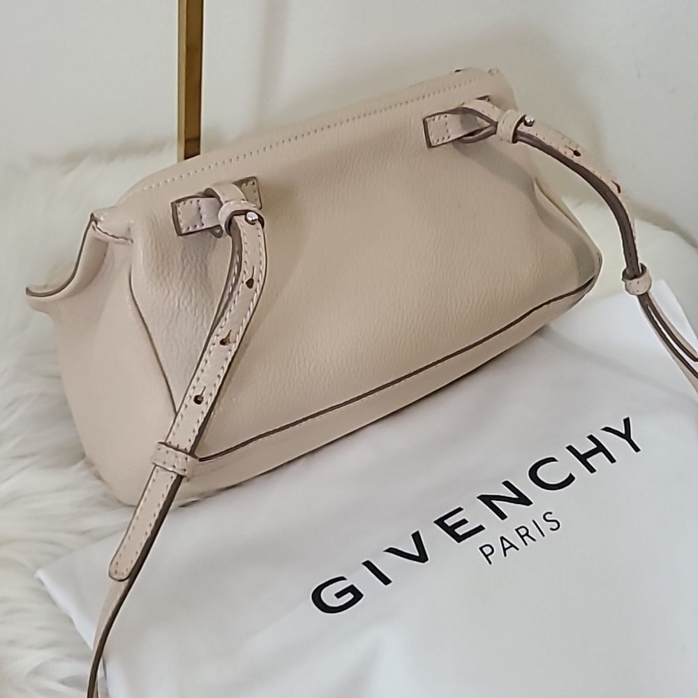💯 Authentic Givenchy Pandora Mini - Nude Pink 🍀 - Picture 3 of 16